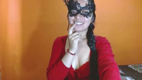 evangelinne_01 online show from November 24, 3:56 pm