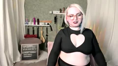 Evan Harlowe online show from February 27, 11:27 pm