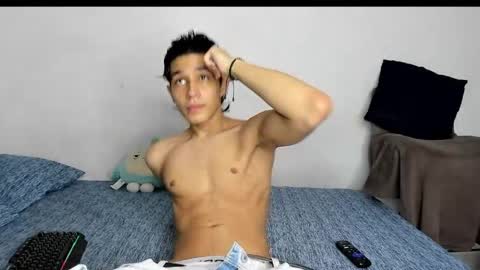 Evans collins24 online show from April 1, 11:13 pm