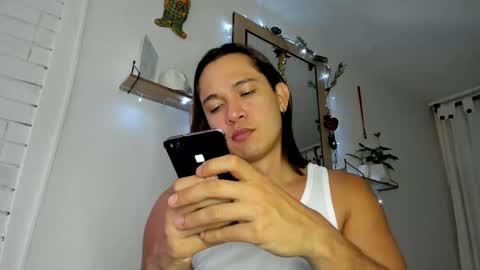 Snapshot of evans_king chatting on November 9, 10:08 pm Evan online show from November 9, 10:08 pm