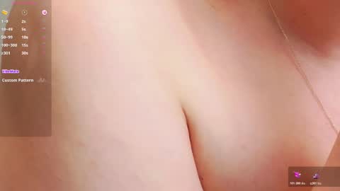 Snapshot of evasinclairr chatting on March 10, 5:01 am evasinclairr online show from March 10, 5:01 am