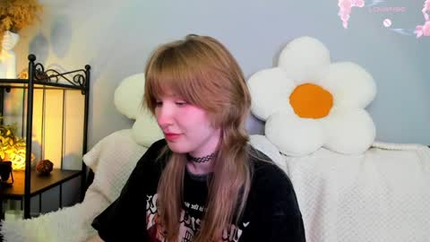 Snapshot of evastevs chatting on February 16, 11:26 pm Eva online show from February 16, 11:26 pm