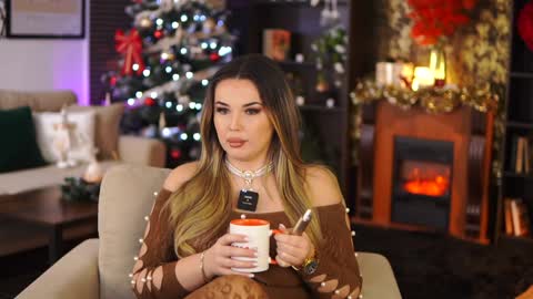 Snapshot of evasunderland chatting on December 8, 8:47 pm Eva online show from December 8, 8:47 pm