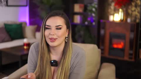 Snapshot of evasunderland chatting on February 27, 9:14 pm Eva online show from February 27, 9:14 pm