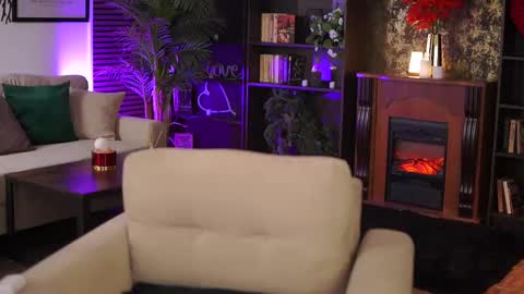 Snapshot of evasunderland chatting on March 7, 9:27 pm Eva online show from March 7, 9:27 pm