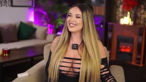 Eva online show from October 22, 4:07 pm