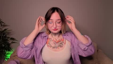 Snapshot of evathewitcher chatting on June 2, 9:00 am EvaTheWitcher online show from June 2, 9:00 am