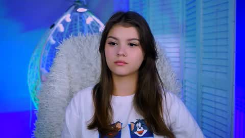 Snapshot of evathopson chatting on October 26, 4:07 am Eva next stream - - 1600 UTC2000 online show from October 26, 4:07 am