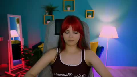 Snapshot of evathopson chatting on July 5, 12:12 pm Eva next stream - - 1600 UTC2000 online show from July 5, 12:12 pm