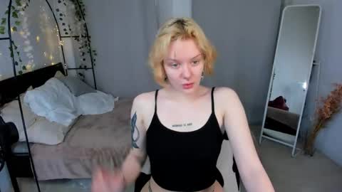      online show from May 20, 8:20 am