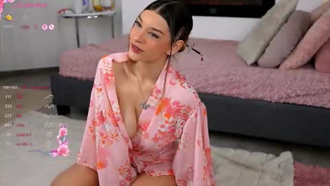 Snapshot of evawarenn chatting on November 15, 6:37 pm Carolina online show from November 15, 6:37 pm