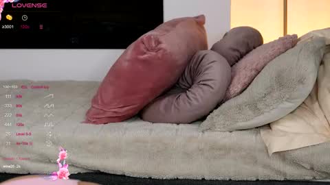 Snapshot of evawarenn chatting on November 29, 10:13 pm Carolina online show from November 29, 10:13 pm