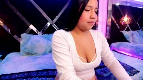 Eva  online show from June 10, 12:37 pm