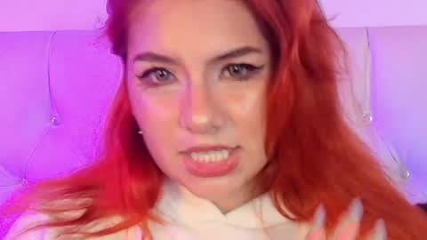 Snapshot of eve_soler chatting on April 15, 3:52 pm Martina Soler online show from April 15, 3:52 pm