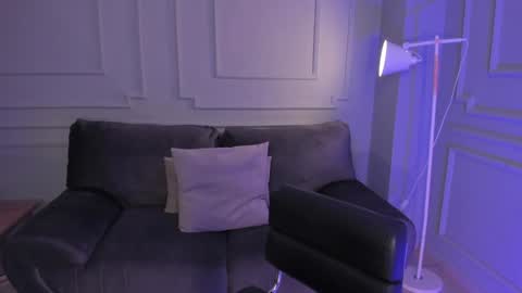 Snapshot of evebenson chatting on February 5, 11:55 am Eve  online show from February 5, 11:55 am