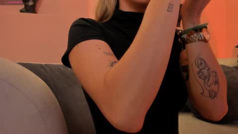 Snapshot of evebenson chatting on February 27, 1:07 pm Eve  online show from February 27, 1:07 pm