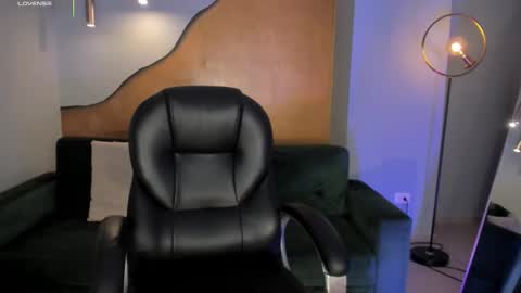 Snapshot of evebenson chatting on October 8, 12:47 pm Eve  online show from October 8, 12:47 pm