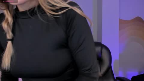 Snapshot of evebenson chatting on October 18, 12:39 pm Eve  online show from October 18, 12:39 pm