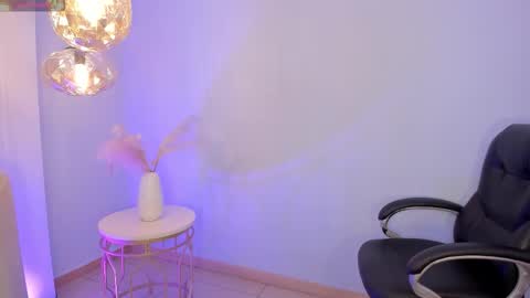 Snapshot of evebenson chatting on October 26, 5:52 pm Eve  online show from October 26, 5:52 pm