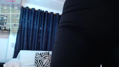 Evee online show from November 25, 3:34 pm