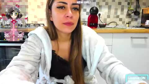 Snapshot of eveeevian chatting on October 2, 7:59 am eveeevian online show from October 2, 7:59 am