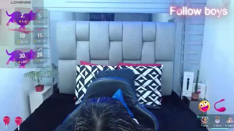 evelin zaens online show from January 9, 3:42 am