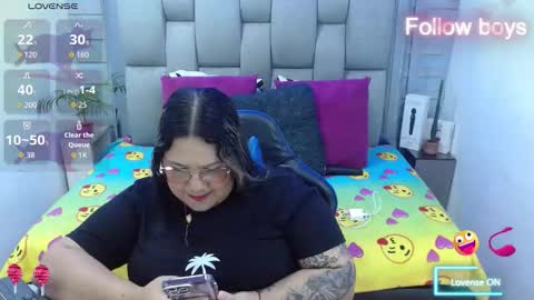 evelin zaens online show from February 25, 4:33 am