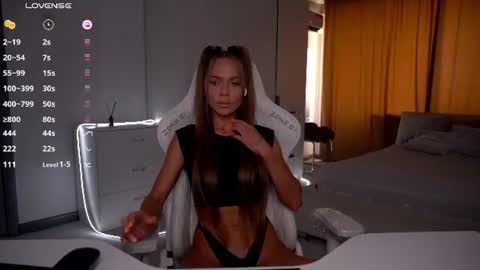 Evelina online show from July 26, 9:38 am