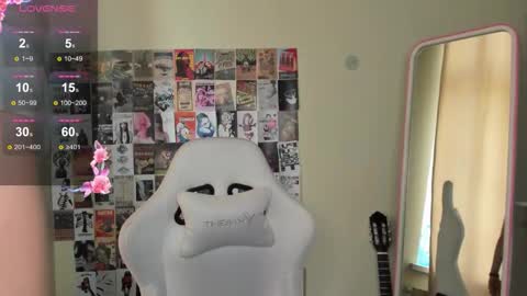 Evelina online show from February 22, 5:08 am