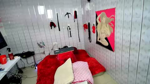 eveline_herrera online show from July 25, 4:32 am