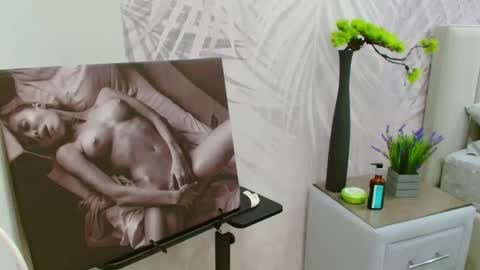 evelove online show from March 18, 7:22 am