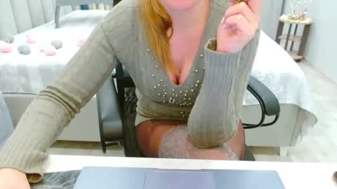 evelove online show from May 1, 5:50 pm