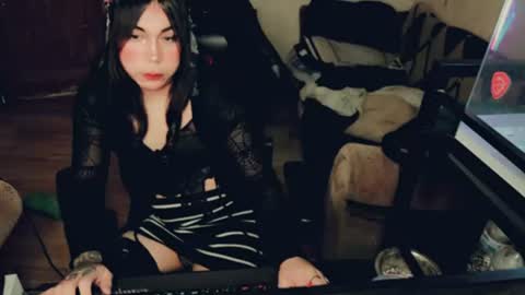 evelyn420521 online show from July 17, 6:13 pm