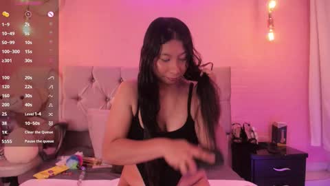 Snapshot of evelyn_flores1 chatting on October 27, 2:59 am   online show from October 27, 2:59 am