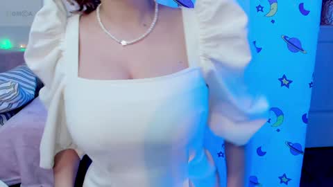 Snapshot of evelyn_harper_x chatting on January 24, 4:27 am Eve online show from January 24, 4:27 am