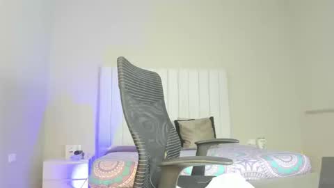 evelyn_jones__ online show from September 9, 4:12 am