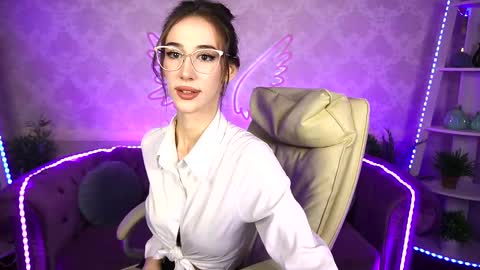 evelyn rush1 online show from February 7, 11:55 pm