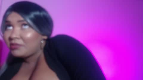 Snapshot of evelyn_sandoval chatting on October 10, 1:26 am Evelyn Sandoval online show from October 10, 1:26 am