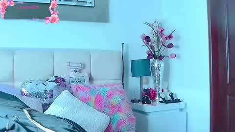 Snapshot of evelynagrey chatting on September 24, 11:35 am EvelynaGrey online show from September 24, 11:35 am