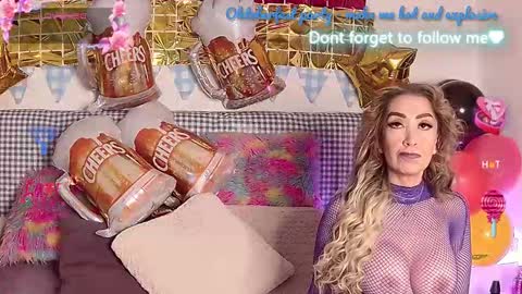 Snapshot of evelynagrey chatting on October 3, 4:09 am EvelynaGrey online show from October 3, 4:09 am