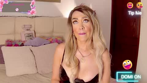 EvelynaGrey online show from January 8, 7:10 am