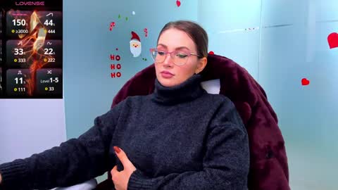 evelyne_rose online show from December 14, 5:40 am