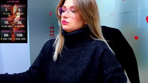 evelyne_rose online show from December 28, 5:55 am