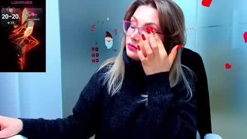 evelyne_rose online show from January 3, 6:11 am