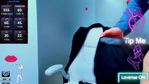 evelyne_rose online show from November 20, 6:13 am