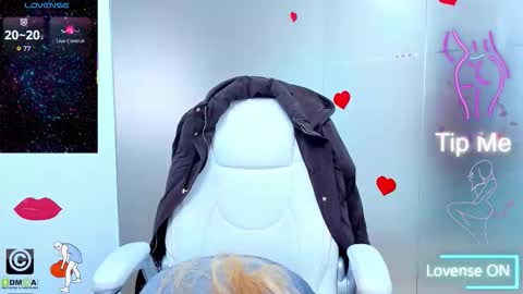 evelyne_rose online show from March 3, 6:08 am