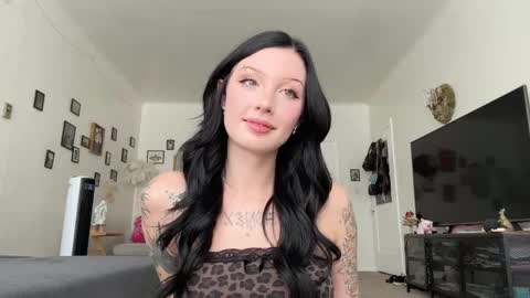 Snapshot of evelynforever chatting on September 17, 7:26 pm Evelyn online show from September 17, 7:26 pm