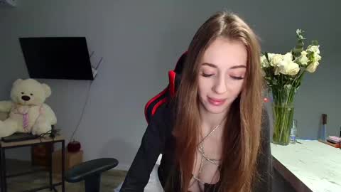 evelynn_mooree online show from December 13, 1:26 am