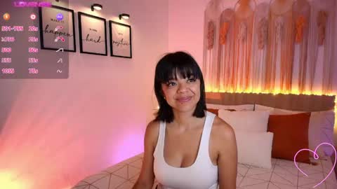 Snapshot of evelynowen chatting on May 17, 12:45 pm Evy Owen online show from May 17, 12:45 pm