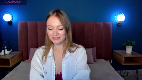 Evelyn online show from September 10, 1:38 am